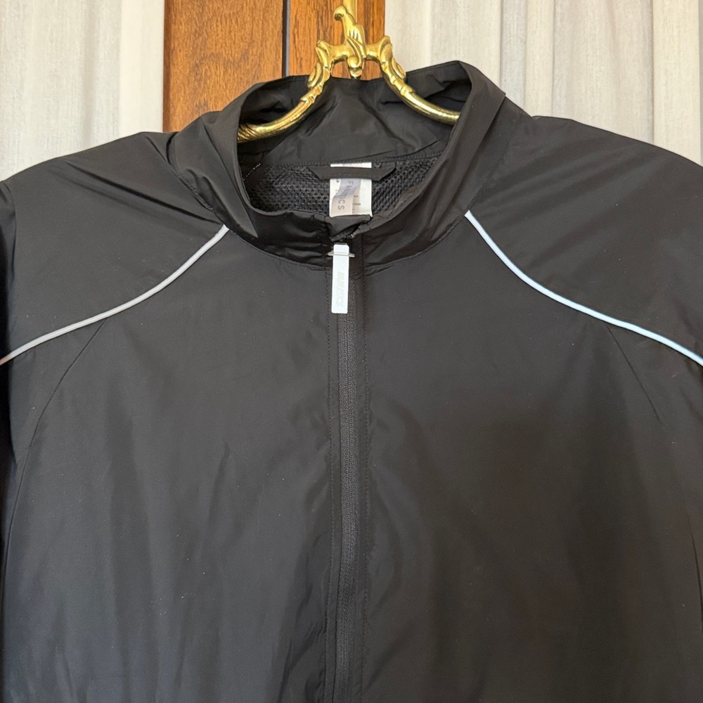 Fabletics Black Tempo Lightweight Windbreaker Jac… - image 7